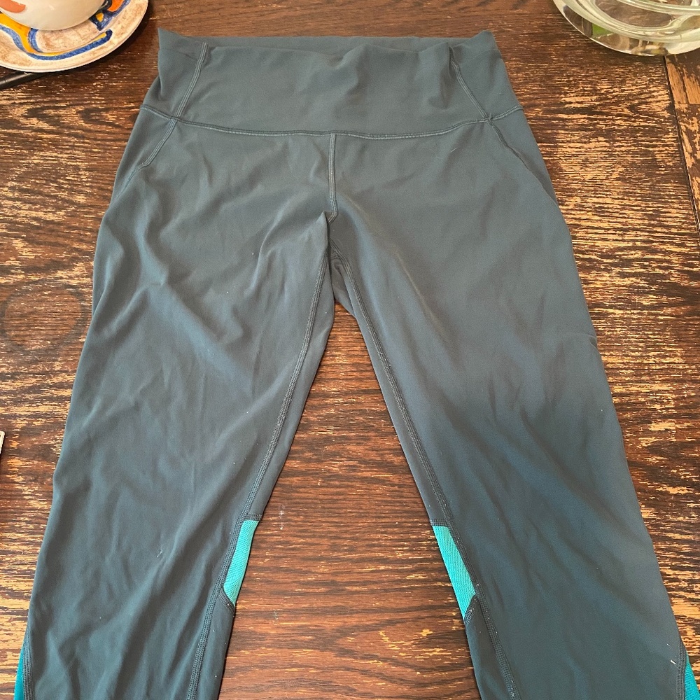 Lululemon High Rise leggings - size 10